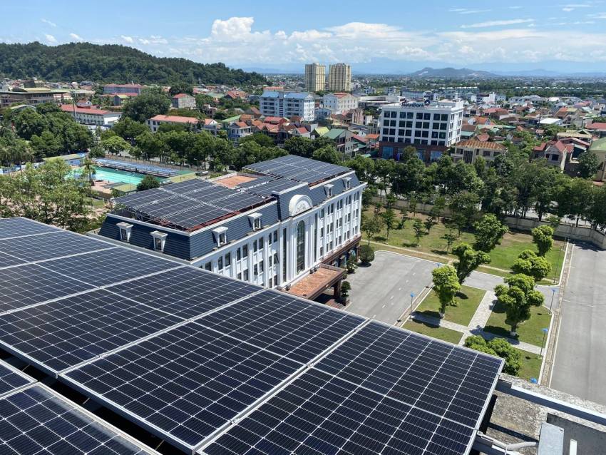 Chi phí lắp đặt điện mặt trời gia đình năm 2025 cập nhật mới nhất